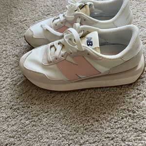 New Balance 237 Sneakers White and Pink Low-Top